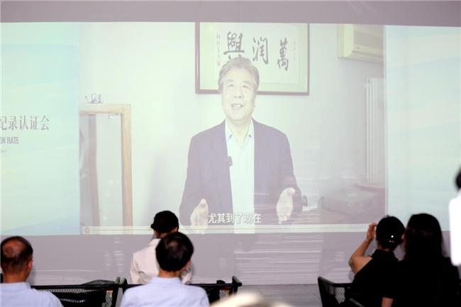 ”宠物湿巾创世界纪录以科技践行人宠和谐共生麻将胡了“体系防护人宠安全”——“澄喵喵(图5) ”宠物湿巾创世界纪录以科技践行人宠和谐共生麻将胡了“体系防护人宠安全”——“澄喵喵(图5)